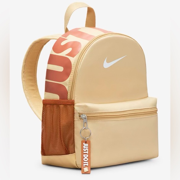 Nike Handbags - 24HR DROP ⬇️ Nike Just do it Brasilia backpack